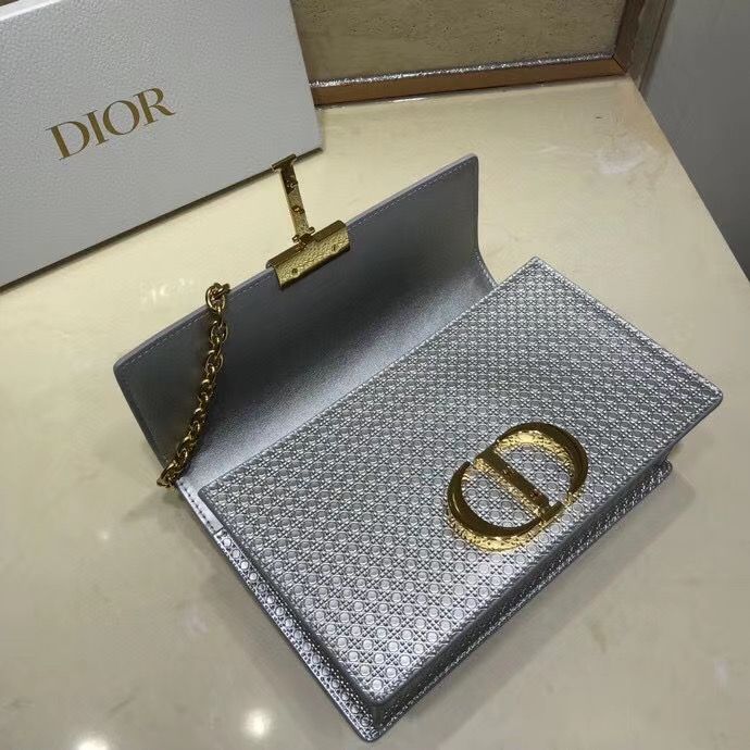 Dior Montaigne Jennifer Lawrence 25 cm