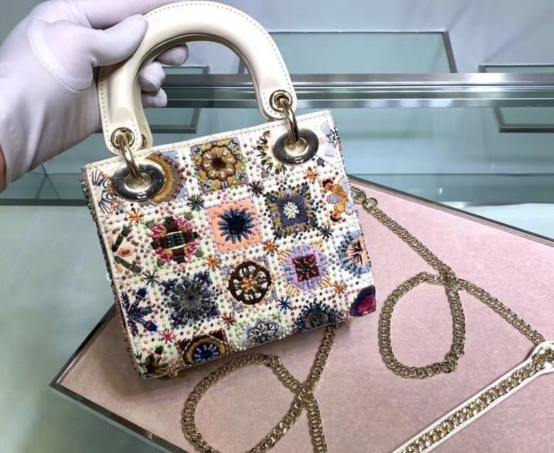 Lady Dior Mini 17 cm