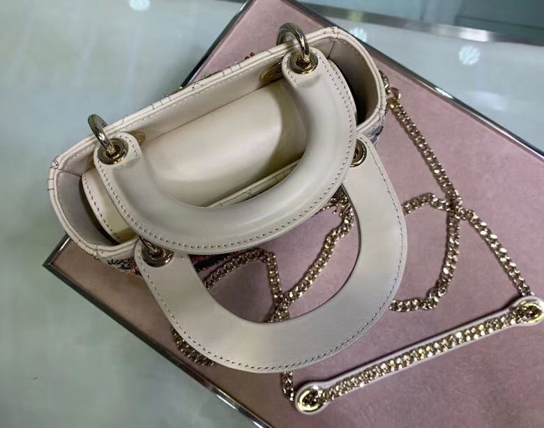 Lady Dior Mini 17 cm