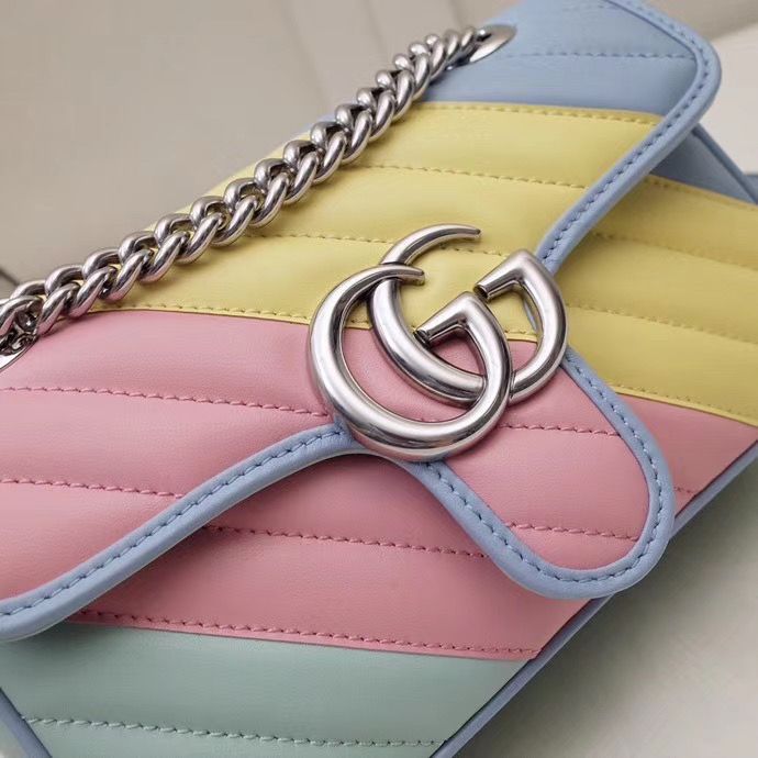 Gucci Marmont GG 22 cm