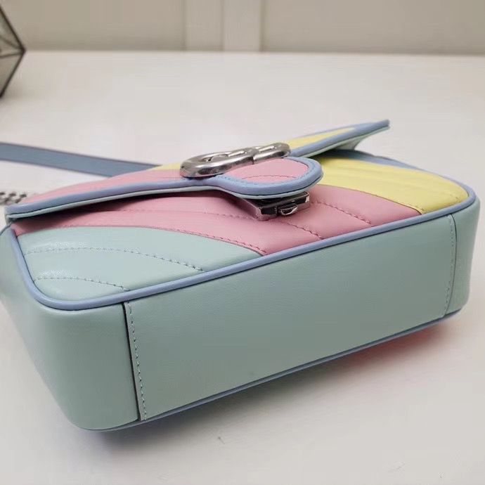 Gucci Marmont GG 22 cm