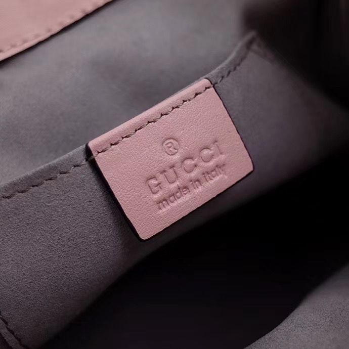 Стёганный мини рюкзак Gucci Marmont GG 21 cm