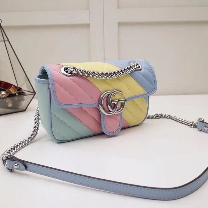 Gucci Marmont GG 22 cm