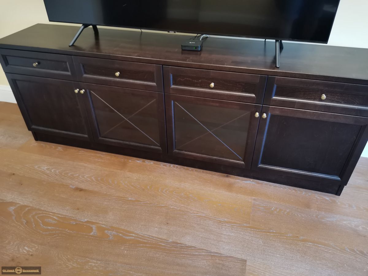 Тумба под телевизор