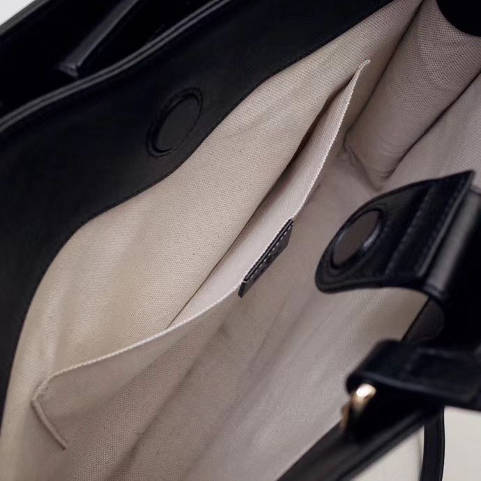 Gucci Tote Supreme 35 cm