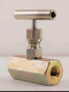 Клапан запорный стальной 15с54бк DN15 PN160 кг/см2