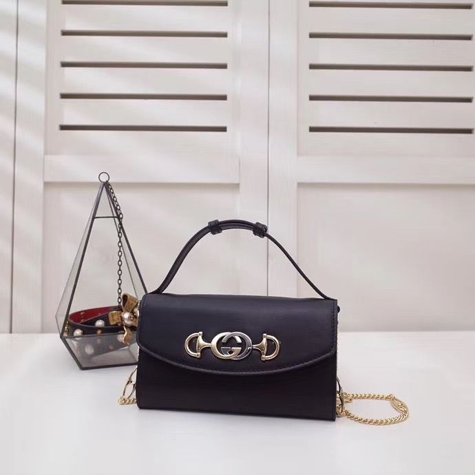 Gucci Zumi Shoulder Bag 18,5 cm