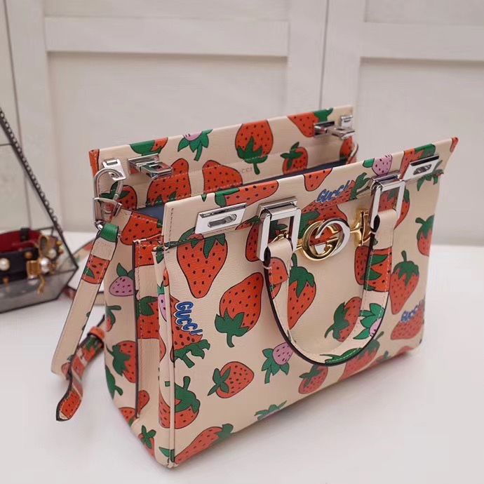 Gucci Zumi Strawberry 27 cm