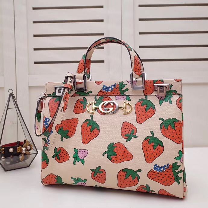 Gucci Zumi Strawberry 33,5 cm