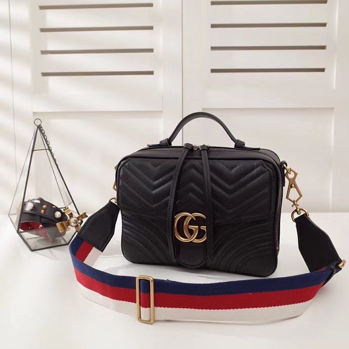 Gucci Marmont GG 25 cm
