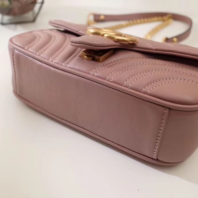 Gucci Marmont GG 22 cm