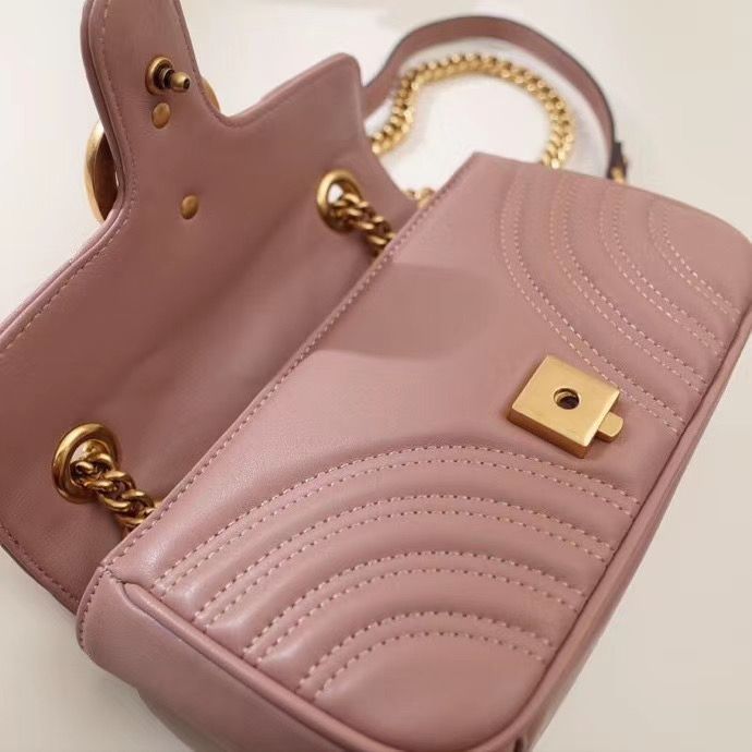 Gucci Marmont GG 22 cm