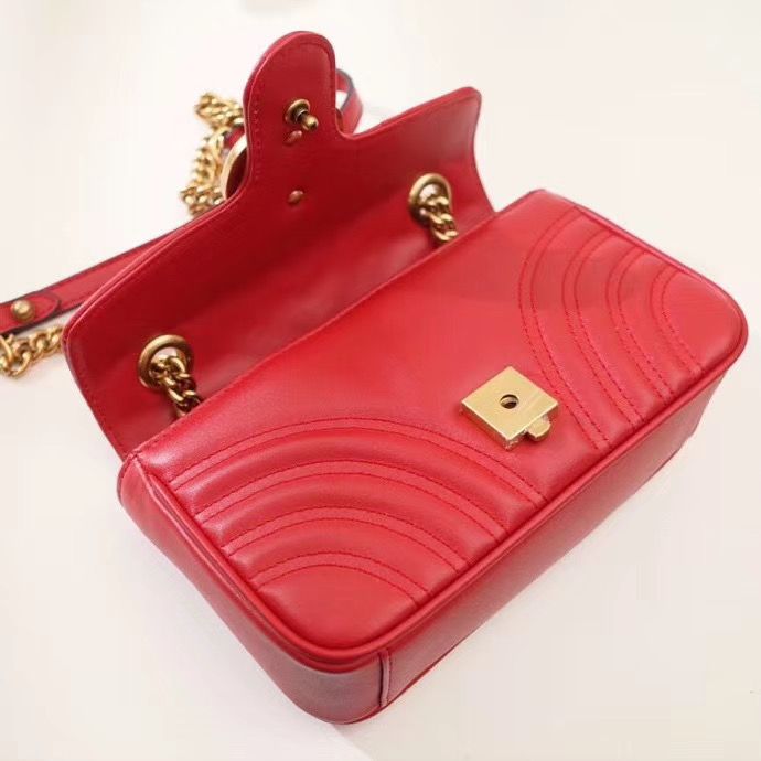 Gucci Marmont GG 22 cm