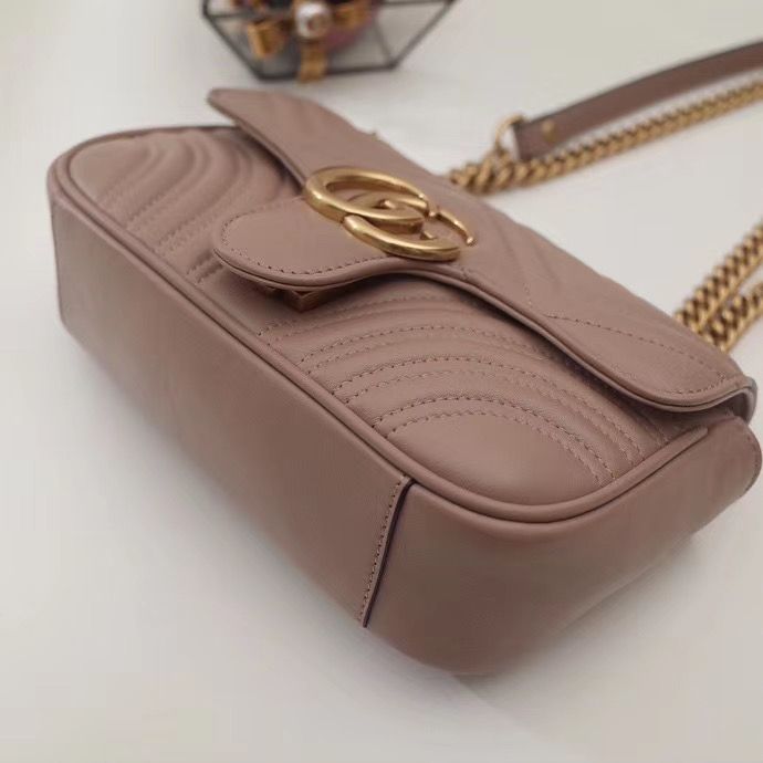 Gucci Marmont GG 22 cm