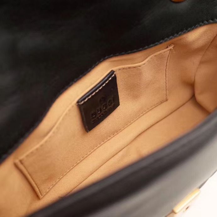 Gucci Marmont GG 22 cm