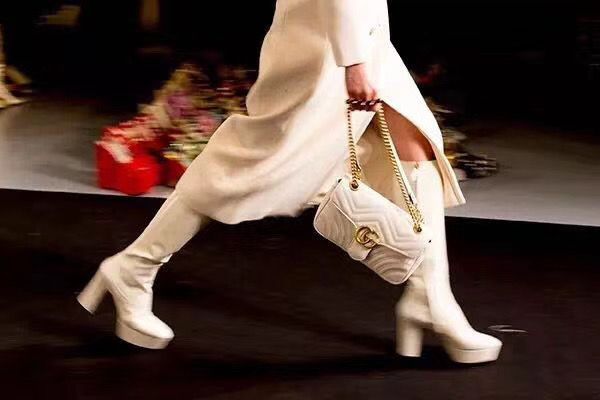 Gucci Marmont GG 26 cm