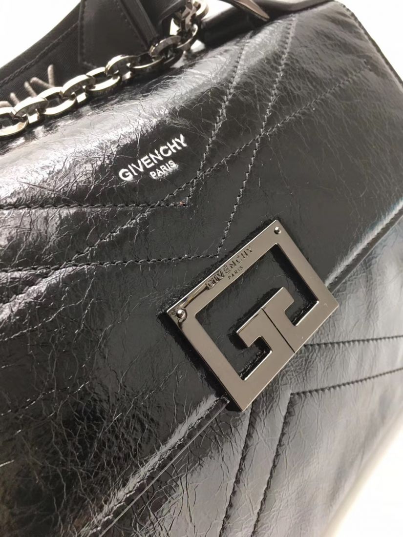 Givenchy ID Medium 29 cm