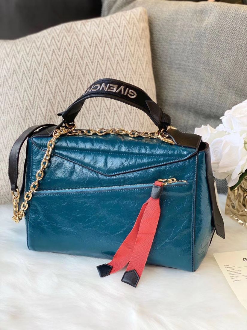 Givenchy ID Medium 29 cm