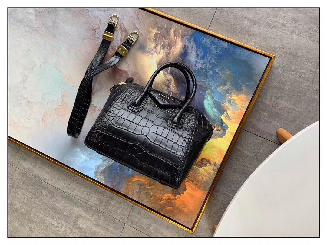 Givenchy Antigona 28 cm