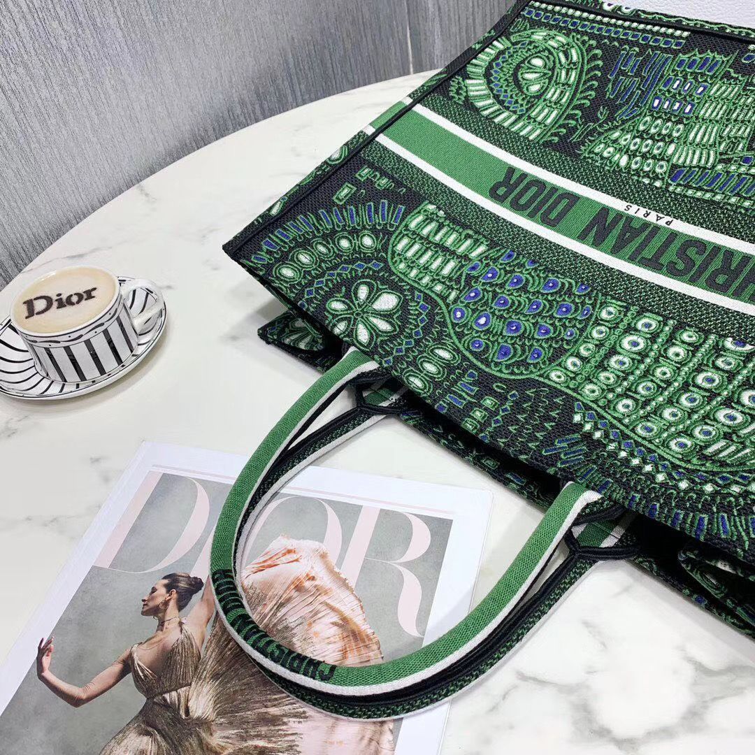 Dior Tote Book 41 cm