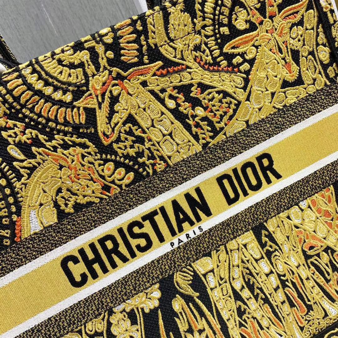 Dior Tote Book 41 cm