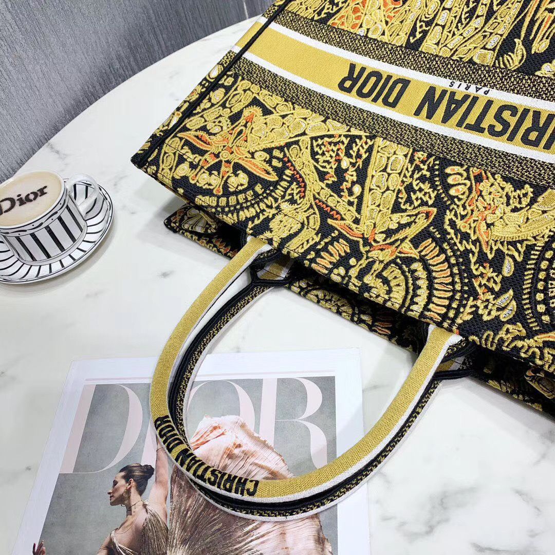 Dior Tote Book 41 cm