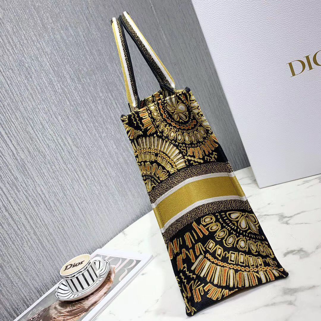 Dior Tote Book 41 cm