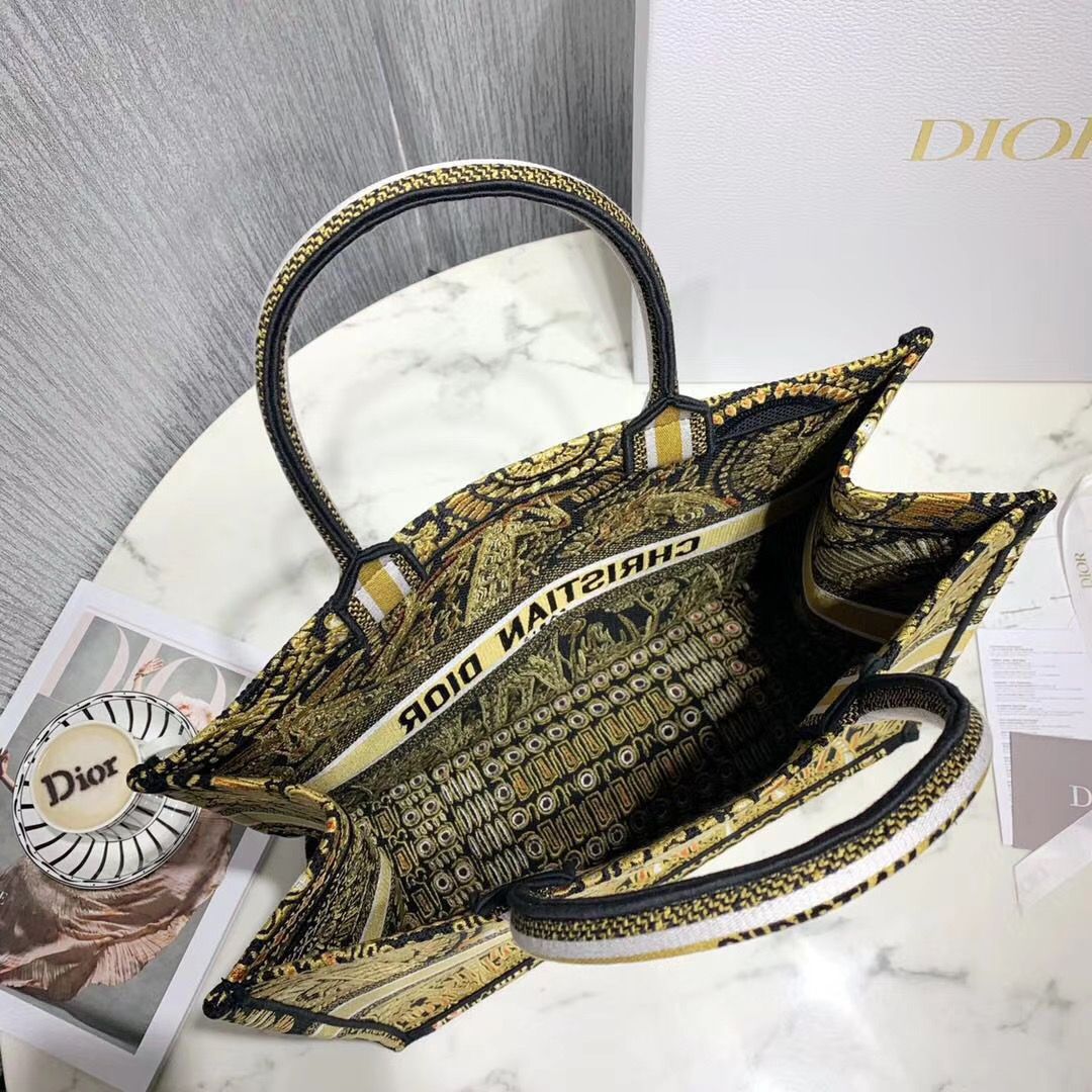 Dior Tote Book 41 cm