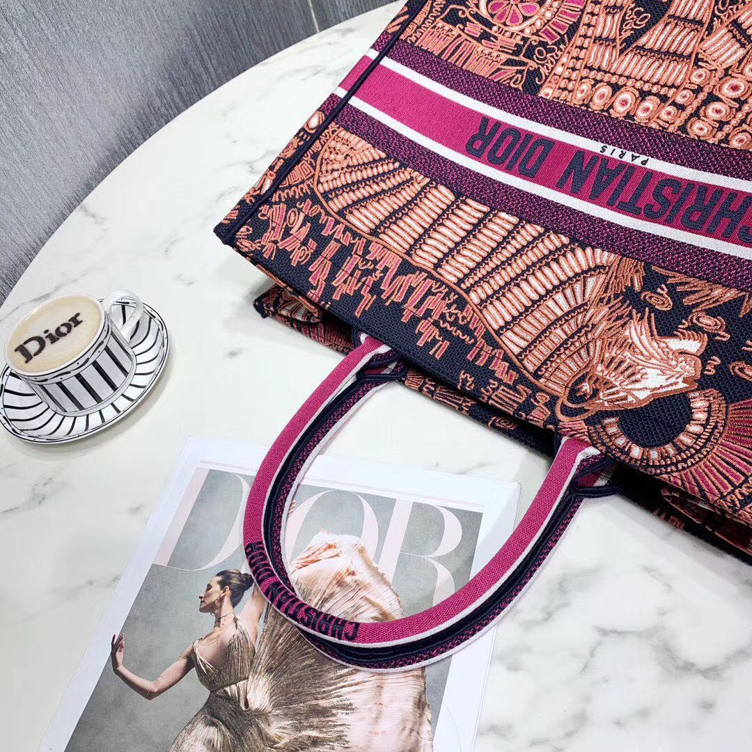 Dior Tote Book 41 cm