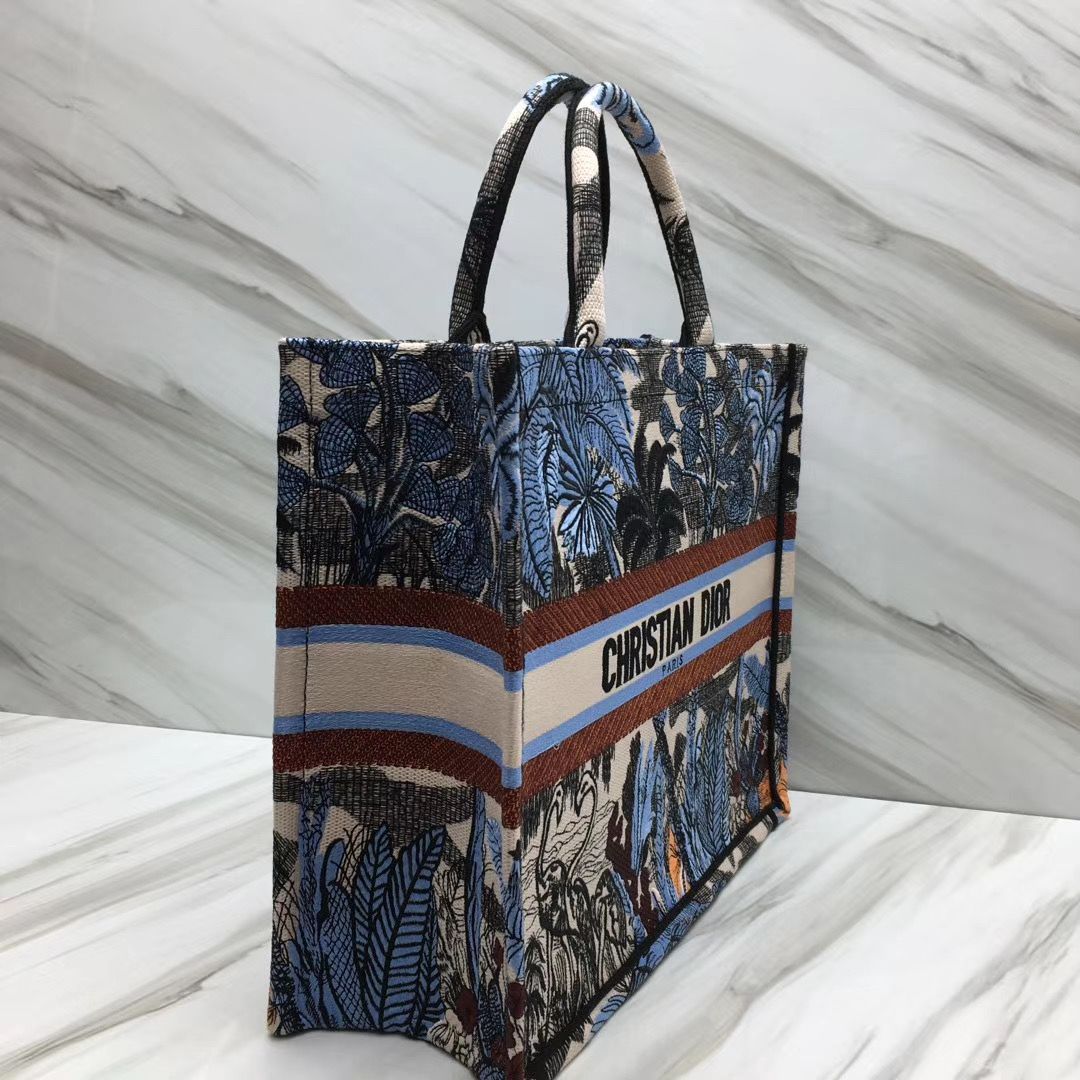 Dior Tote Book 41 cm