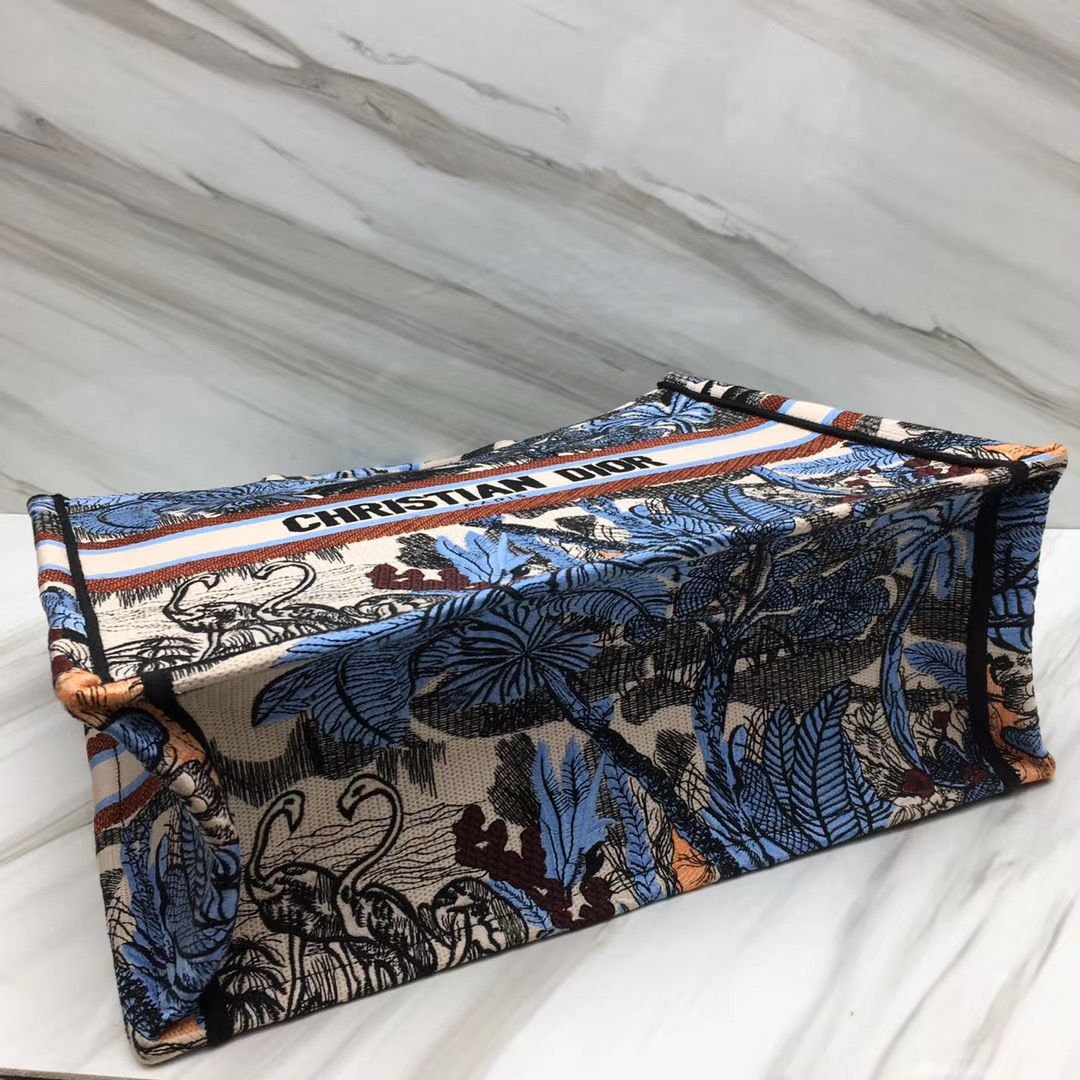 Dior Tote Book 41 cm