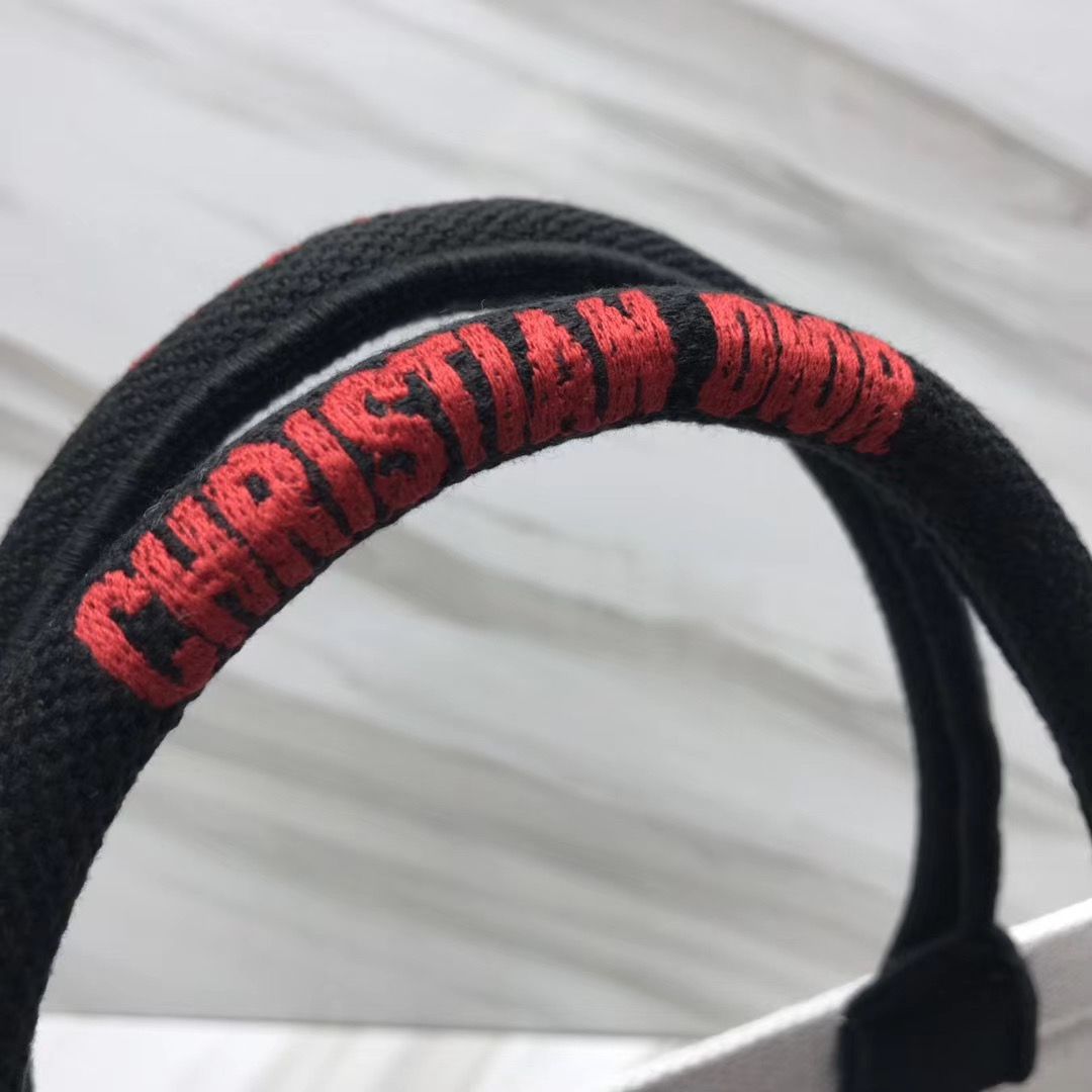 Dior Tote Book 41 cm