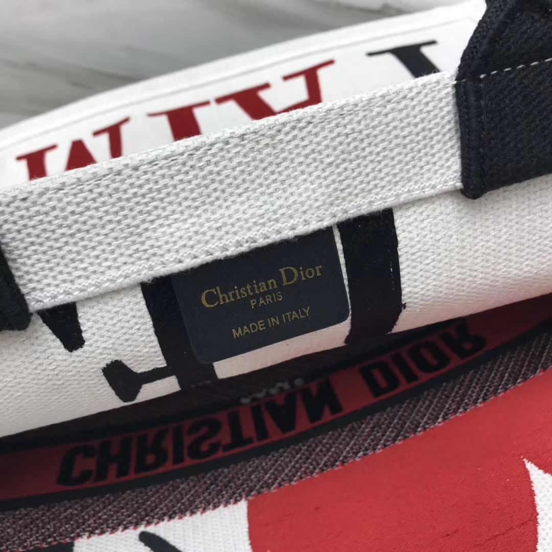 Dior Tote Book 41 cm