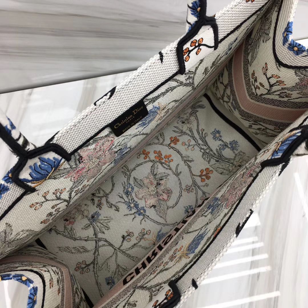 Dior Tote Book 41 cm