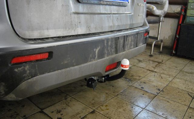 Фаркоп Трейлер для Suzuki Vitara 2015- Требуется подрезка бампера. Тип шара: A. Нагрузки: 1200/60 кг, масса фаркопа 16,5 кг - 7910