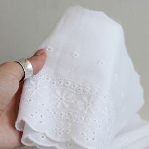 Шитье кружевное 15 см Белое