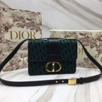 Dior Montaigne30 24 cm