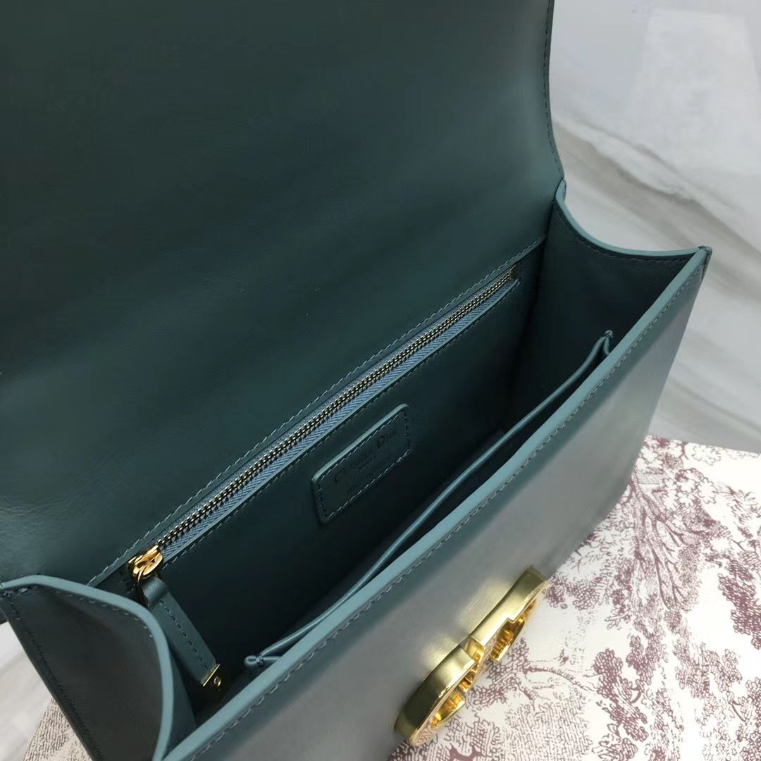 Dior Montaigne30 24 cm