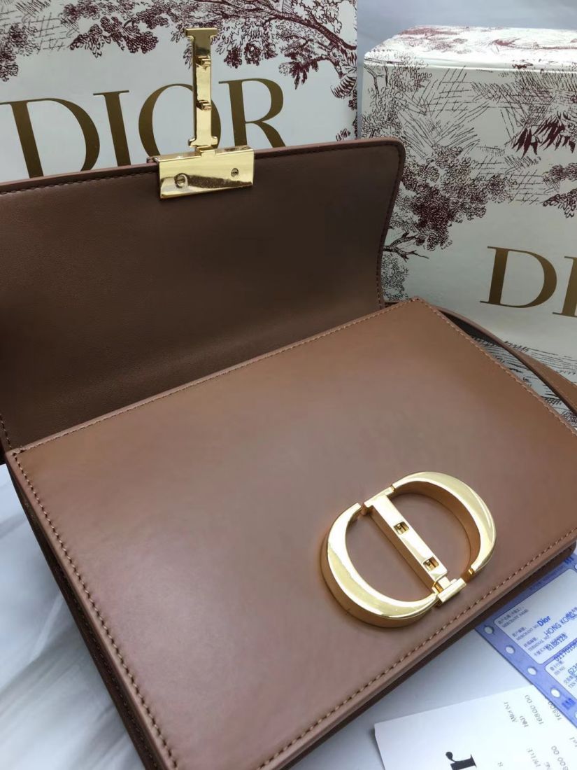 Dior Montaigne30 24 cm