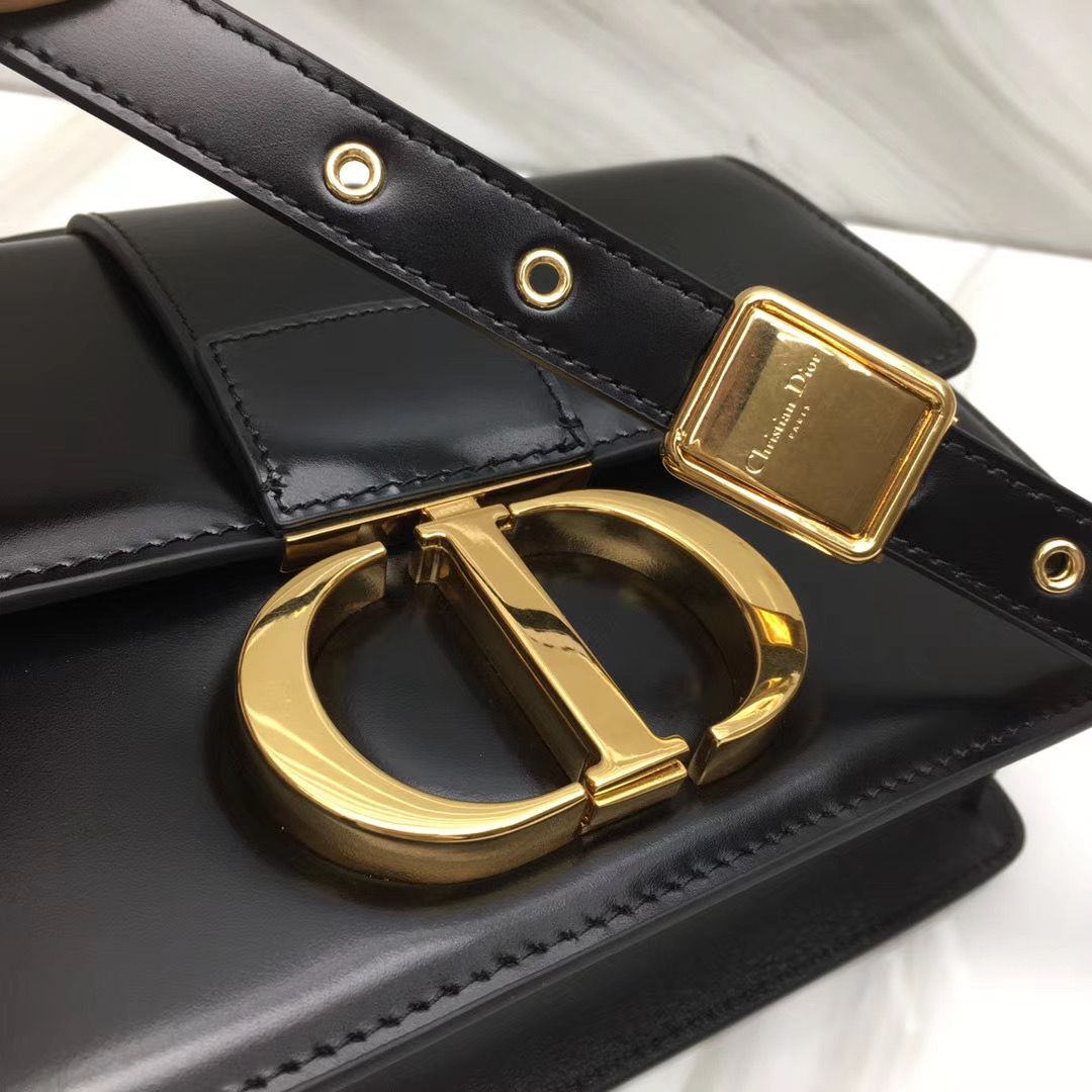 Dior Montaigne30 24 cm