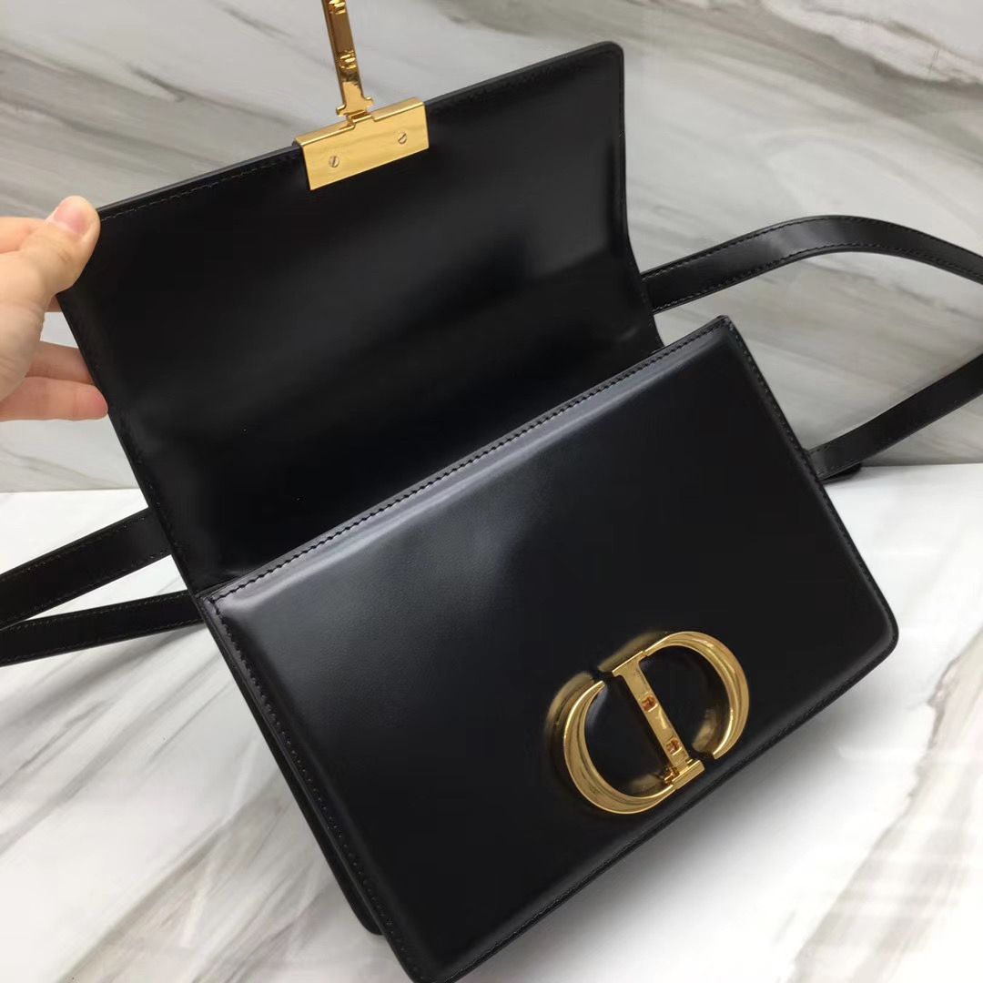 Dior Montaigne30 24 cm