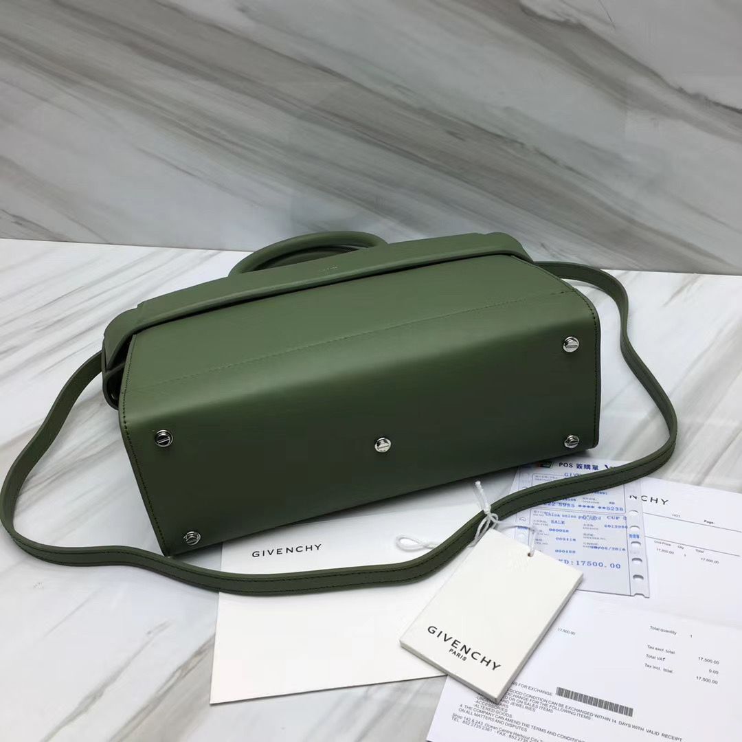 Givenchy Horizon 28 cm