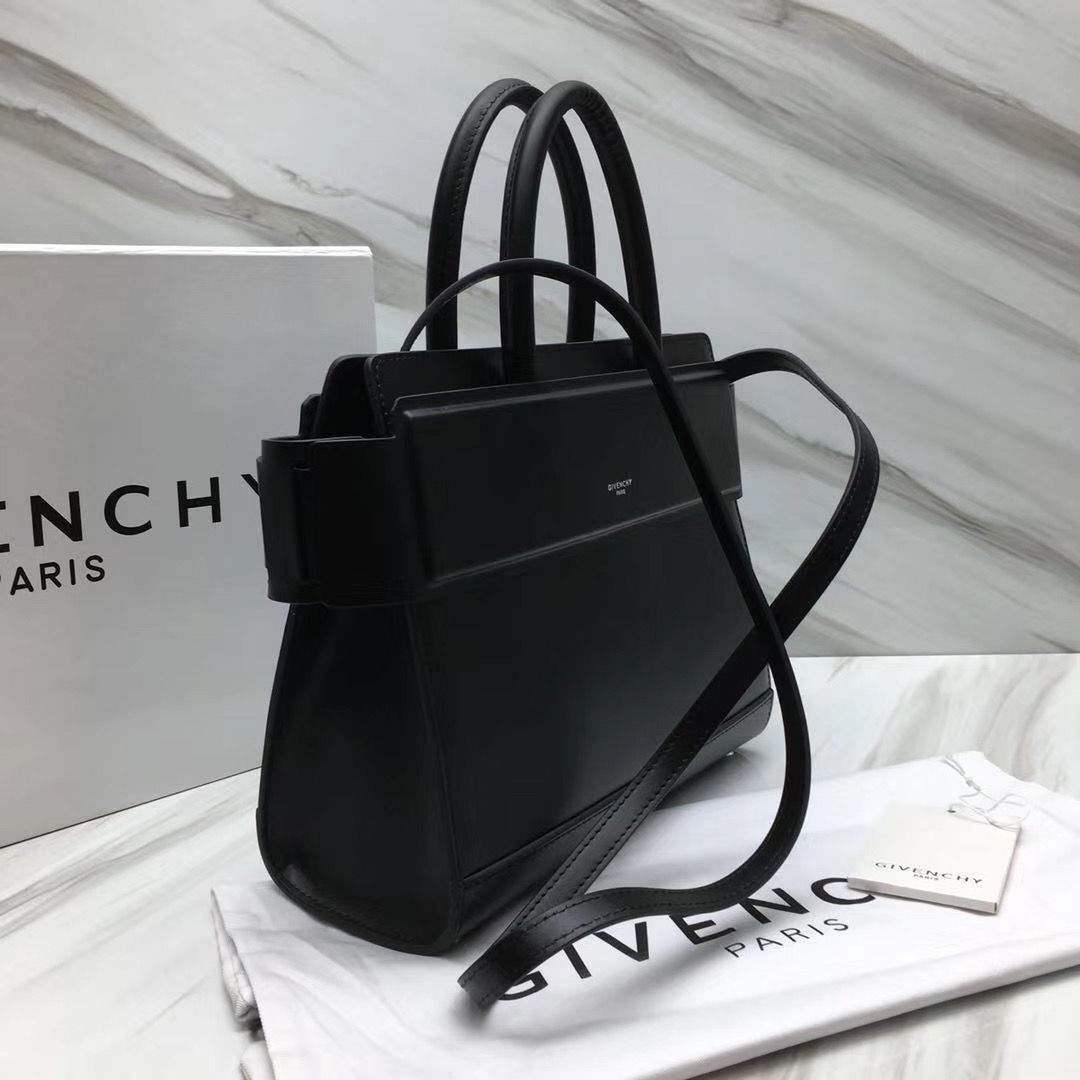 Givenchy Horizon 28 сm