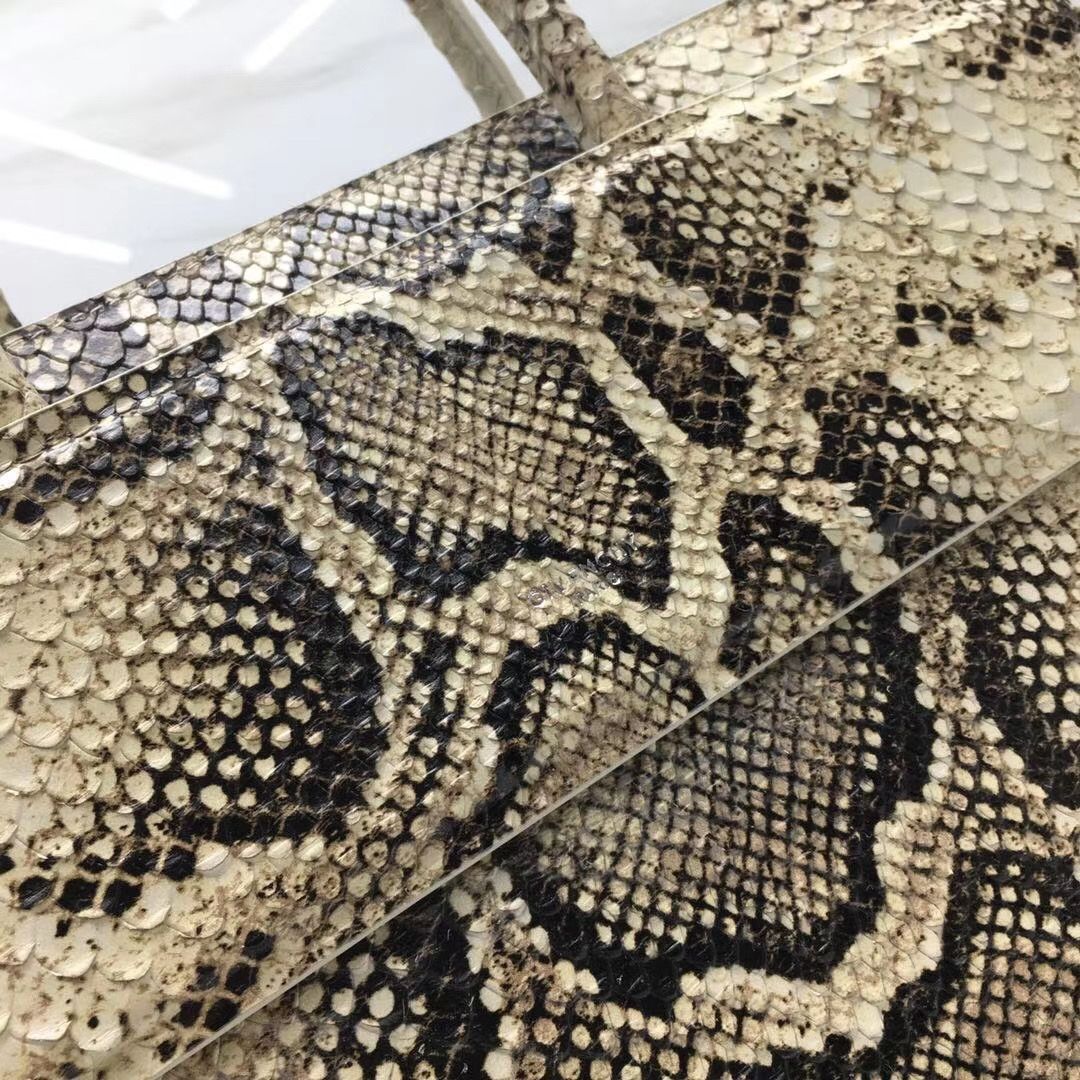 Givenchy Horizon 35 cm