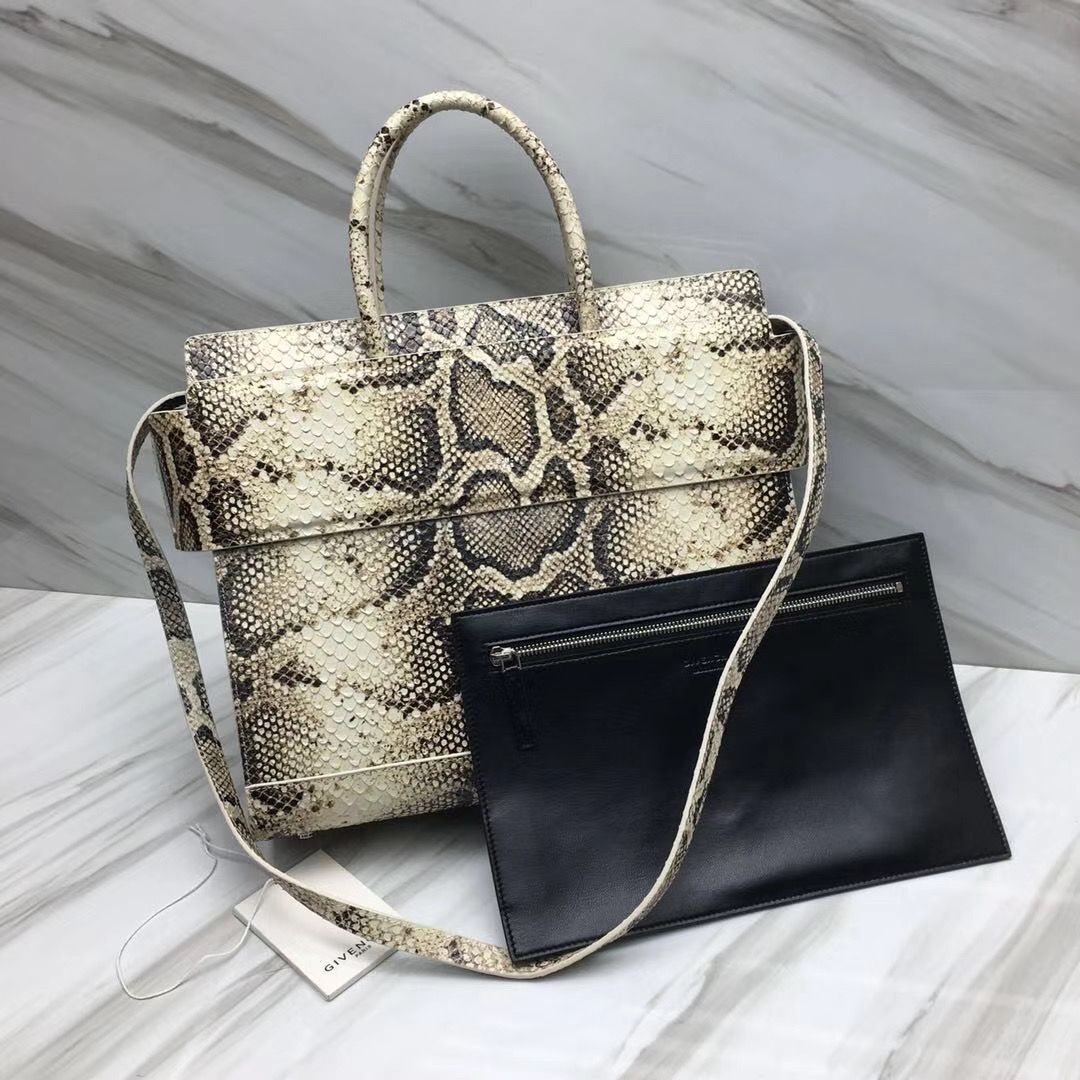 Givenchy Horizon 35 cm