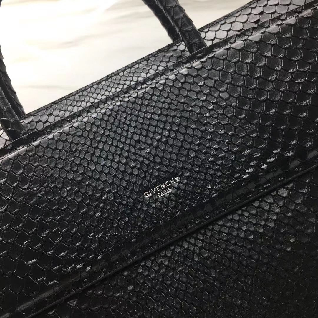 Givenchy Horizon 35 cm