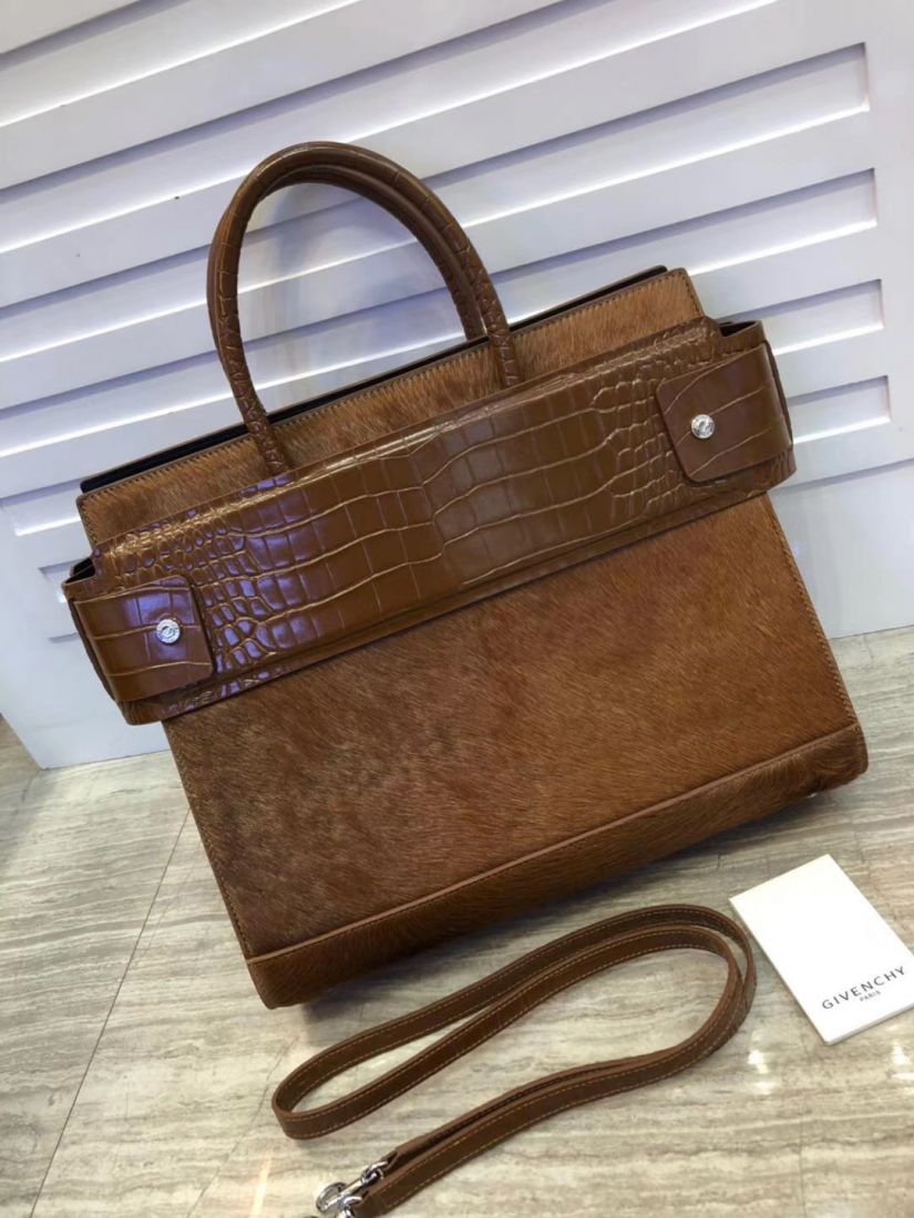 Givenchy Horizon 35 cm