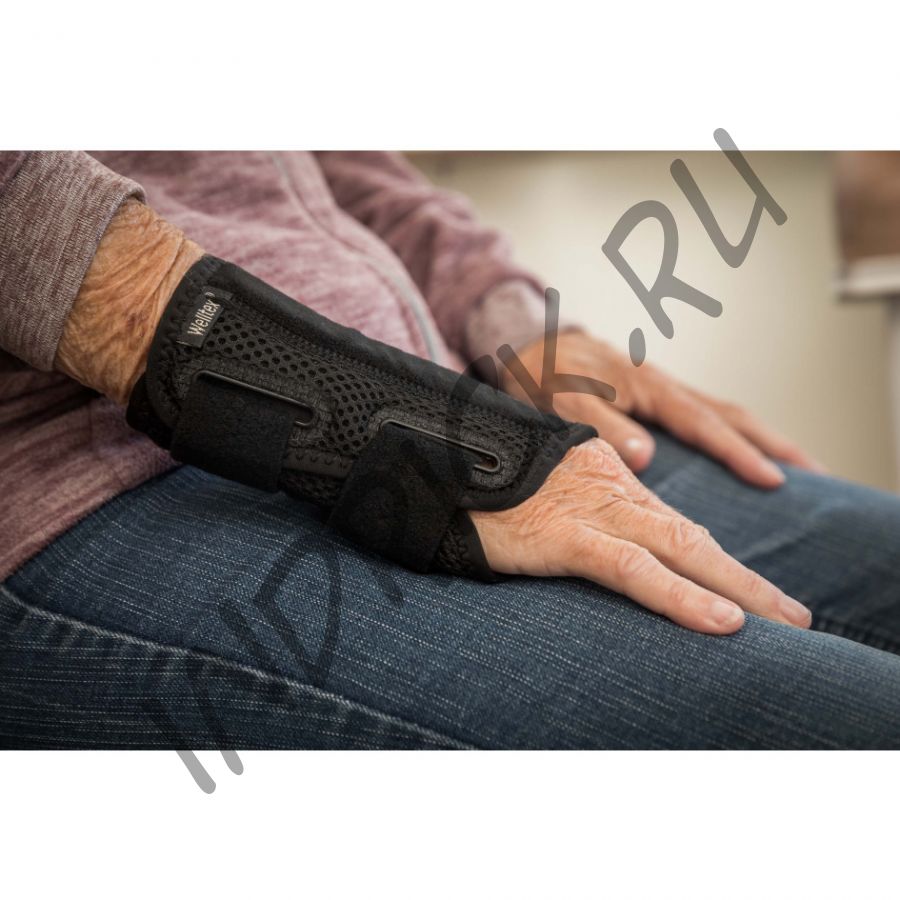 Бандаж на запястье Carpus 1