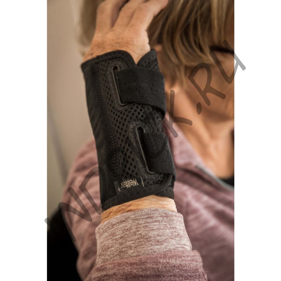 Бандаж на запястье Carpus 1