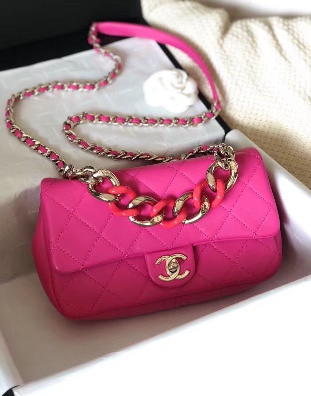 Chanel 24 cm